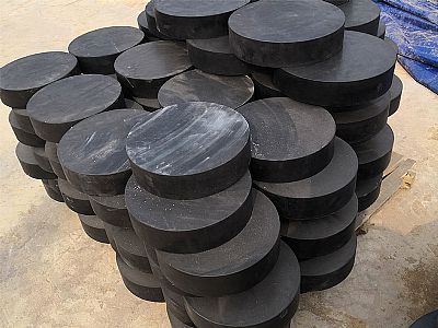 抚州板式橡胶支座由若干层橡胶片与薄钢板经加压硫化